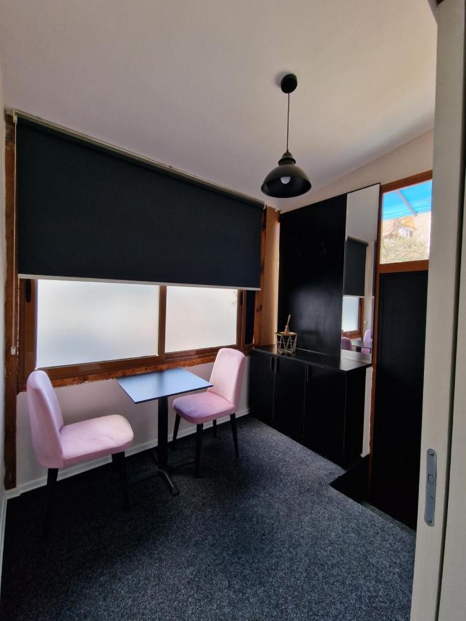 Hq Apartment In Center Tirana Exteriör bild